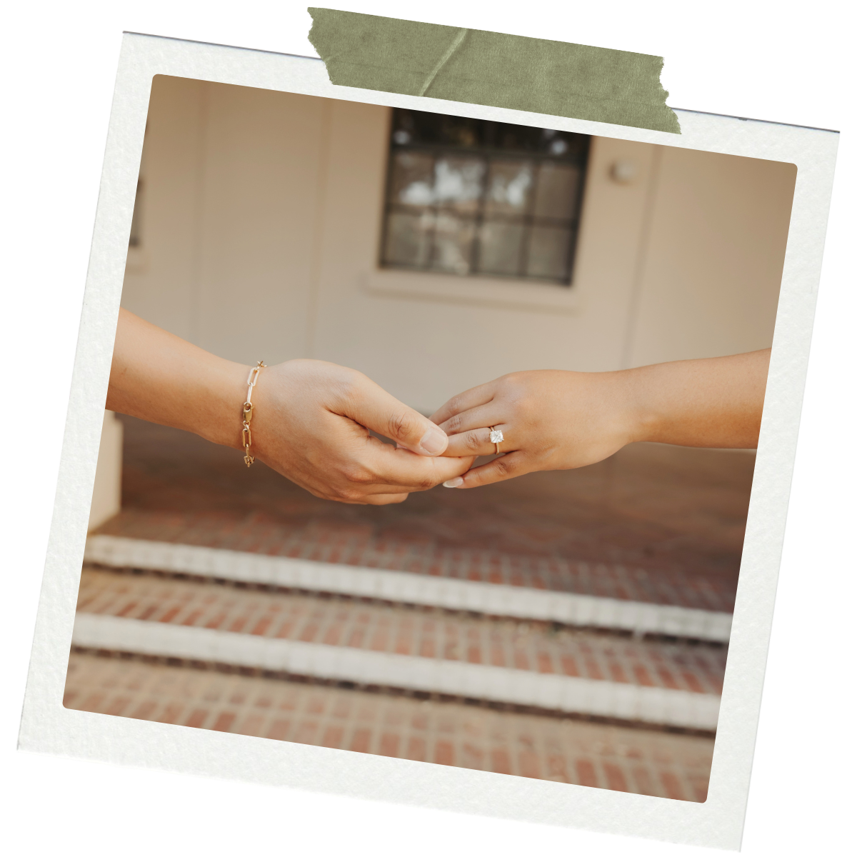 Jyselle and Kyle holding hands, showing the engagement ring